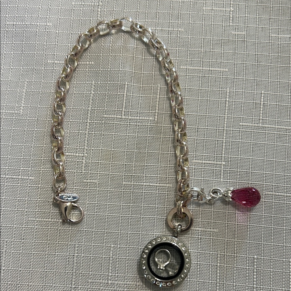 Origami Owl Elegant Silver Charm Bracelet Locket with Charms
